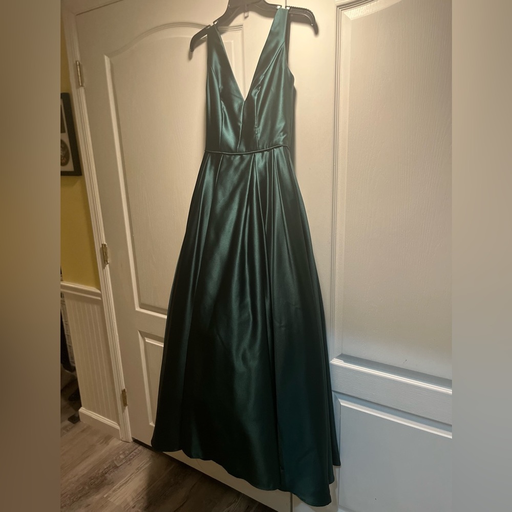 Prom ball gown EUC